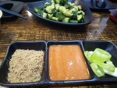 -胡悦里韩式烤肉(芝罘万达广场店)