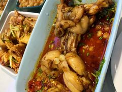 -蛙两只美蛙鱼头火锅(恒茂店)