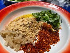 自制香油碟-马路边边串串香(大成路店)
