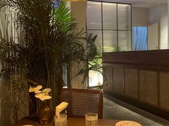 -来龙里 精致 东南亚餐室(万象城店)