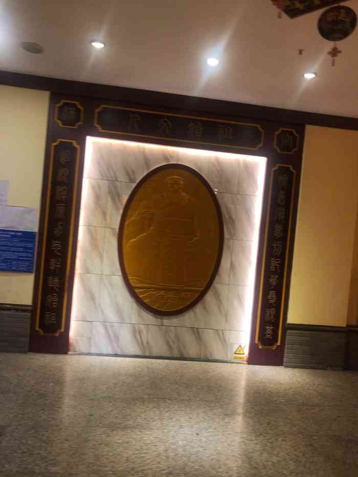 喜欢按摩放松的朋友可以体验一下,超级舒服.