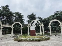 点击看大图 -玄武湖景区-情侣园游乐场