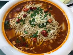 -学生路大别山酒店