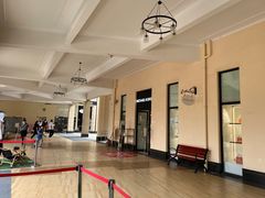 -王府井奥莱临潼小镇(临潼店)