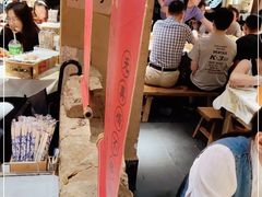 等位区-串盟烧烤大排档·长沙美食地标(星沙店)