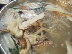 -老石黑山羊毛驴肉火锅(金凯广场店)