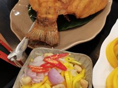 泰式炸鱼配生芒酱汁-Thai Alley泰爱里(二沙岛店)