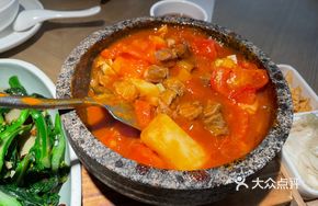 Iron Rod Yam and Tomato Braised Beef Brisket