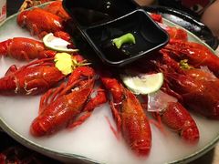 -沪小胖小龙虾(淮海中路旗舰店)