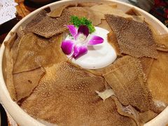 -老牌坊云南鱼豆花火锅(爱建店)