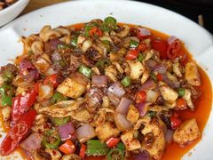 -大众跷脚牛肉馆·非遗传承单位(峨眉山店)