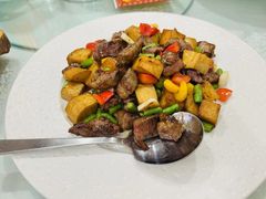 姬菇牛仔粒-金苑海鲜酒家(新港中路店)