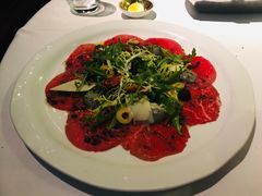 腌制生牛肉片配帕尔马芝士-牛排家(北京王府井澳门中心店)