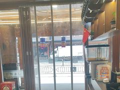 -青瓦餐厅·生鱼片·韩园烤肉(西塔店)