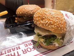 -The Habit Burger Grill 哈比特汉堡(复兴soho店)