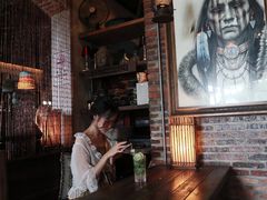 -城墙外BAR