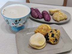 蟹黄肉松小贝-鲍师傅糕点(国金街店)