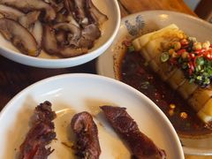 -老鼎万春卤菜(五代传承创始老店)
