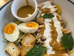 沙爹鸡肉豆腐三重蛋白碗-Wagas沃歌斯(长宁龙之梦店)