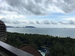 -三亚湾海居铂尔曼度假酒店