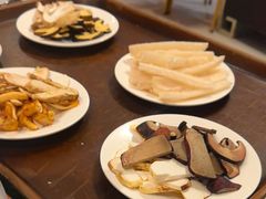 -天宜隆蘑菇宴火锅(石景山旗舰店)