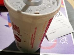 -麦当劳(中山公园龙之梦店)