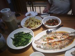 -巢爷老味(东方红店)