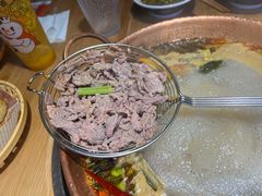 -洱火云南酸菜牛肉火锅(石景山当代商城店)