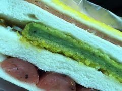 -蓝小轩蛋糕·面包(趣春店)