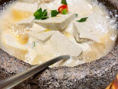 石锅自制卤水黑豆腐-羊之道草原味道清真餐厅(番禺店)