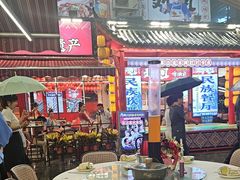 -刘姐啤酒鱼民族演艺餐厅(西街总店)