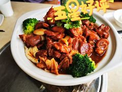 -墨脱石锅椰子鸡•香草鸭•东山羊(大东海店)