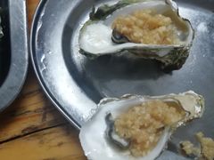 -蚝哥花姐湛江烤生蚝(美丽湾市场店)
