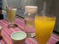 -香巴拉云南餐厅(华莱坞店)