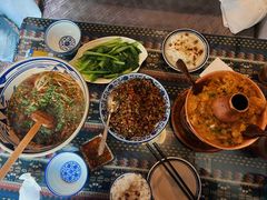 -蜗牛小馆醉乡民谣云南菜(惠新西里店)