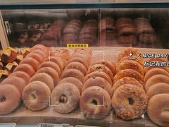 -HOT CRUSH趁热集合·现烤面包(环球港店)