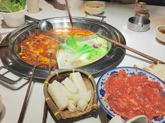 -老房老舍重庆火锅(假日城市店)