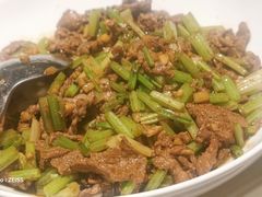 小炒黄牛肉-湘满甲·黄焖甲鱼创始者·湘菜·鲁菜(潘家园店)