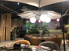 大堂-日进一片海.生腌海鲜火锅.宵夜烧烤(三里屯总店)