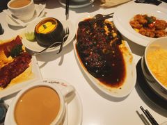 -港丽餐厅(来福士店)