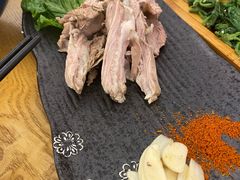 -衡哥肉铺