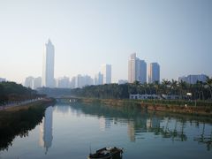 -万绿园
