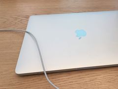 -Apple零售店(华贸购物中心店)
