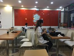 大堂-满宝馄饨(HRB新亭街店)