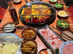 -周小明火锅(黑金冠社区店)