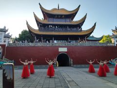 -庞家烧烤客栈(炮台山店)