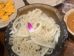 -老牌坊云南鱼豆花火锅(嵩山店)