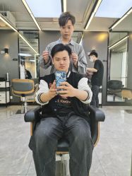 -藤野造型烫发染发