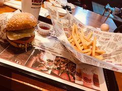 -The Habit Burger Grill 哈比特汉堡(复兴soho店)