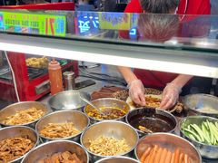 自助取餐区-贵哥卤肉卷(东门店)